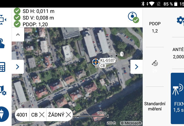 FieldGenius pro Android - měření s tabletem na šířku, podklad WMS ortofoto